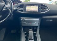 Peugeot 308 11