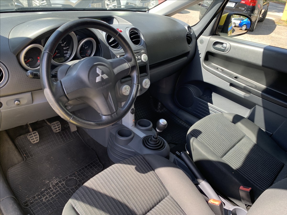 Mitsubishi Colt