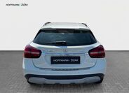 Mercedes-Benz GLA 6
