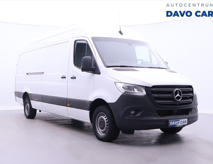 Mercedes-Benz Sprinter 1