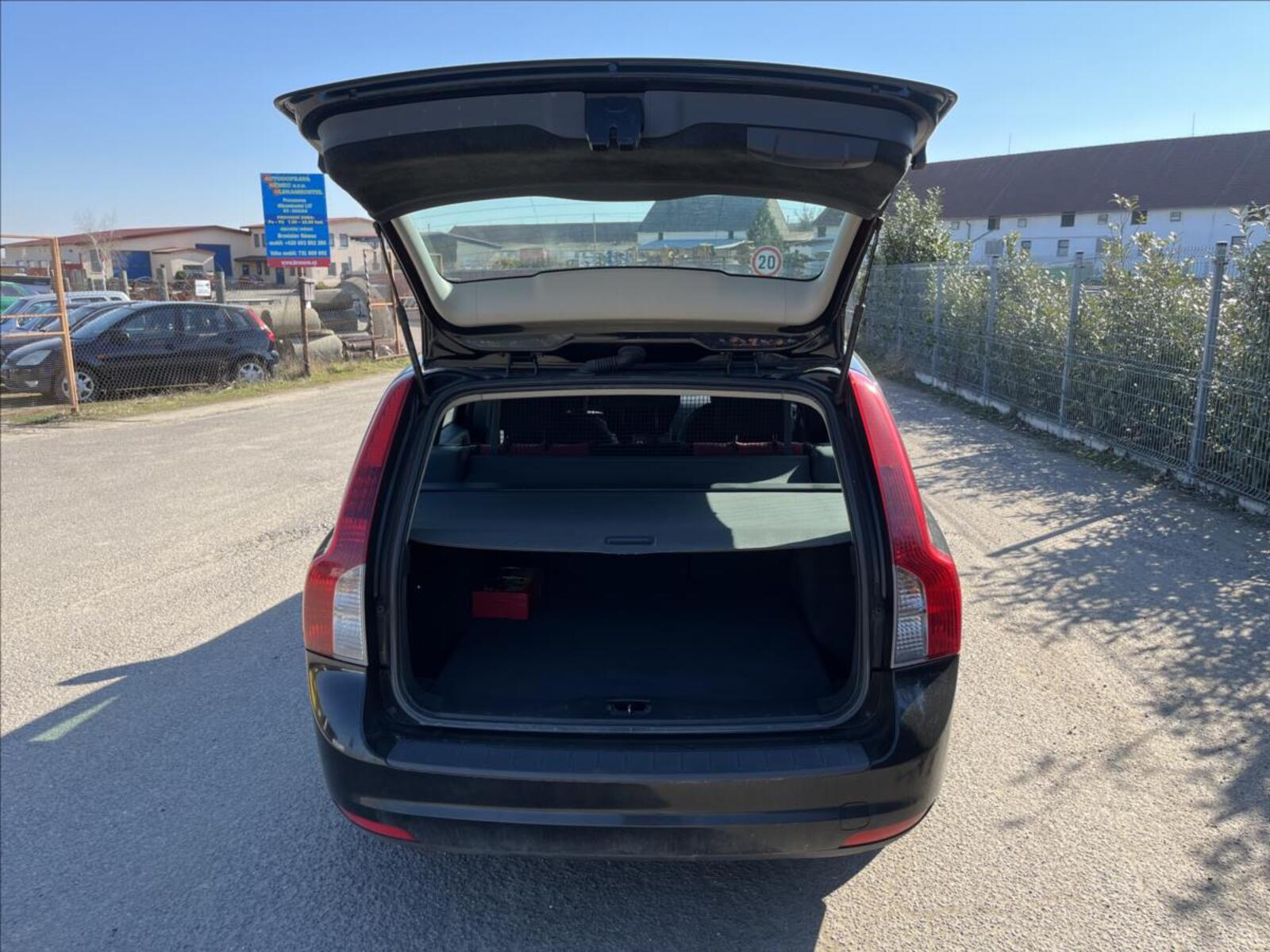 Volvo V50 26