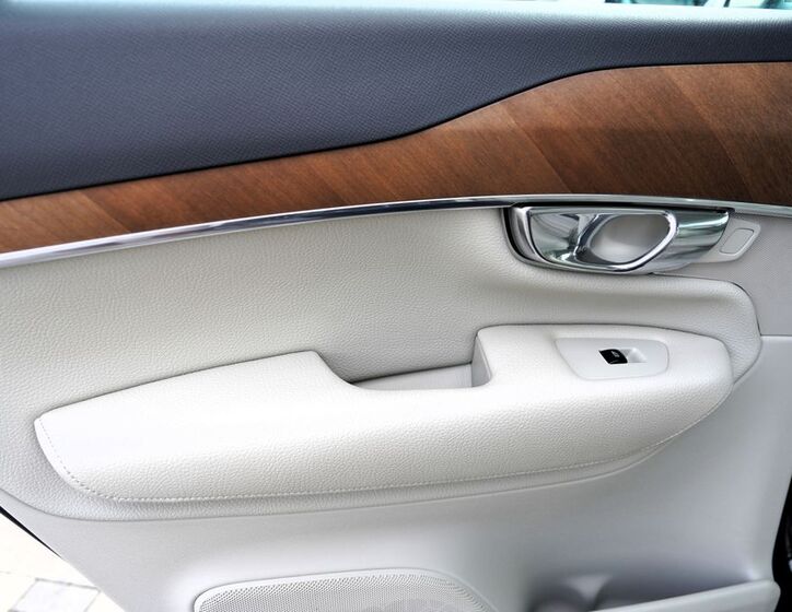 Volvo XC90 19