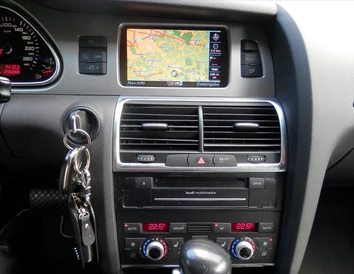 Audi Q7 22