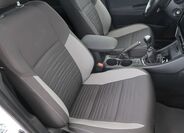 Toyota Auris 13