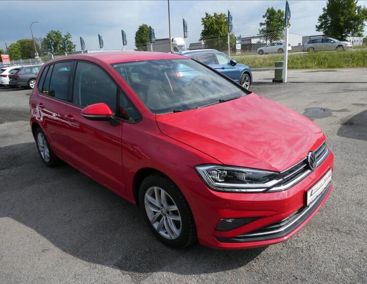 Volkswagen Golf Sportsvan 1