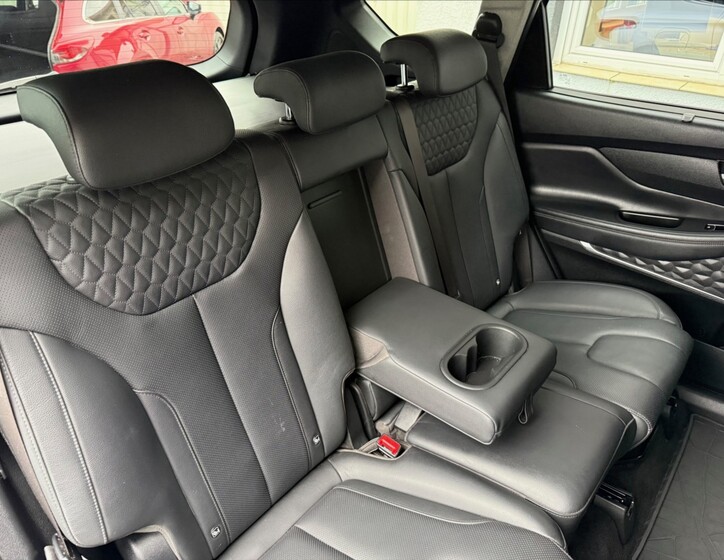 Hyundai Santa Fe 26