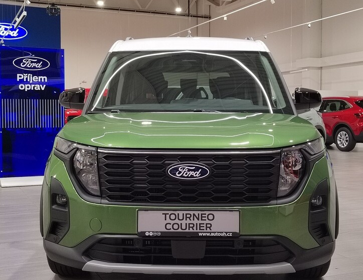 Ford Tourneo Courier 13