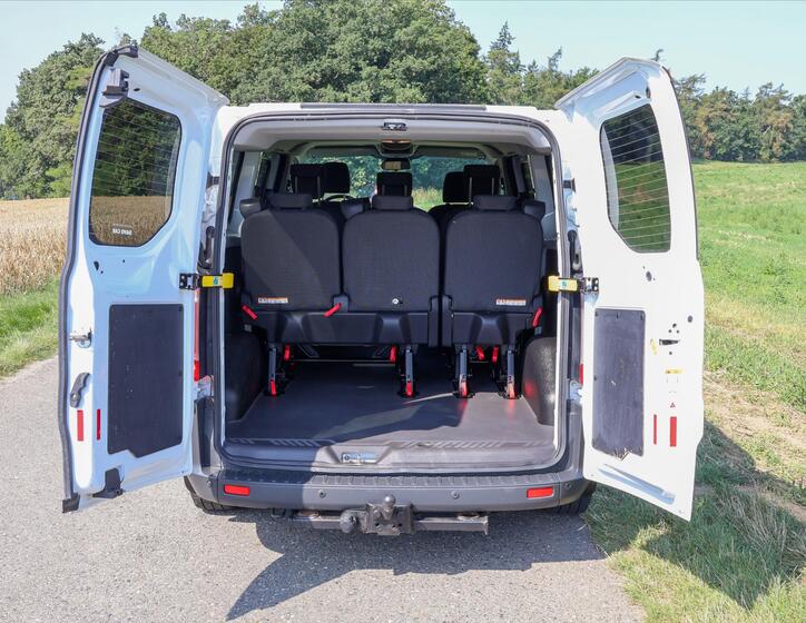 Ford Transit Custom 9