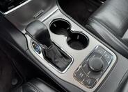Jeep Grand Cherokee 21