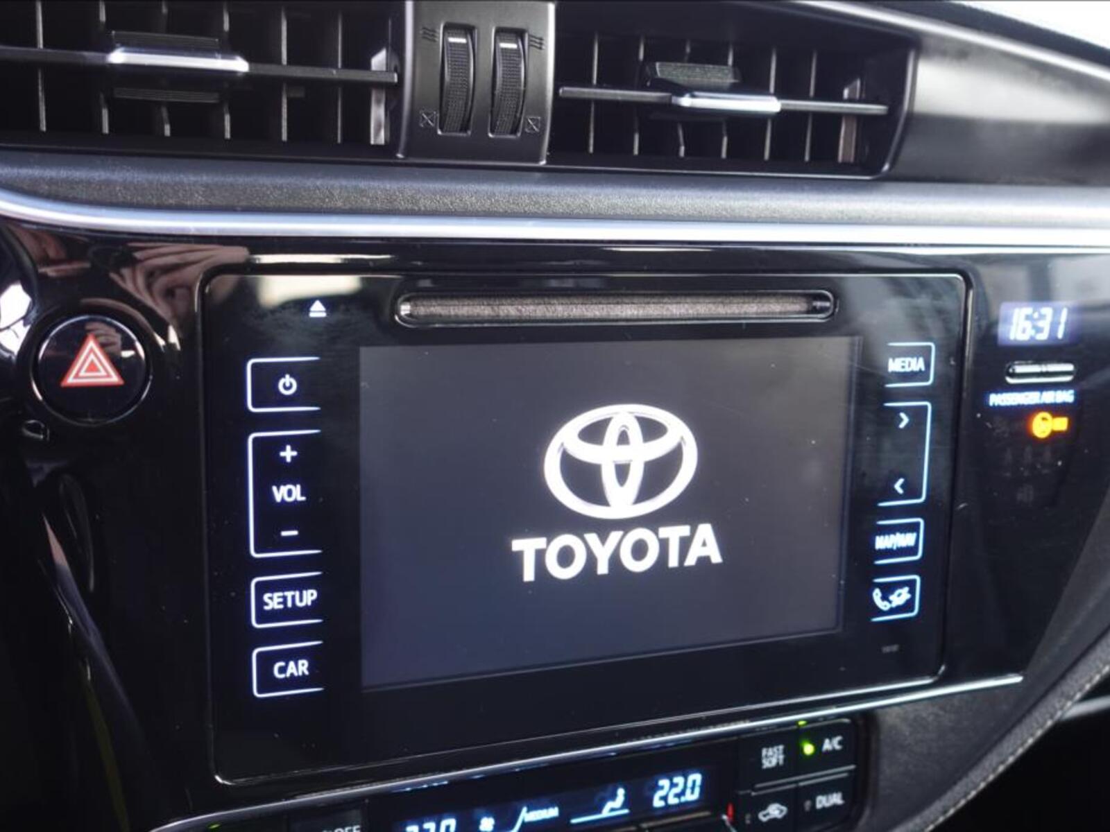 Toyota Corolla 17