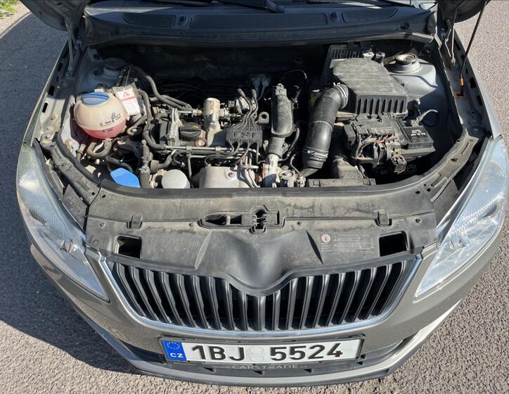 Škoda Roomster 24