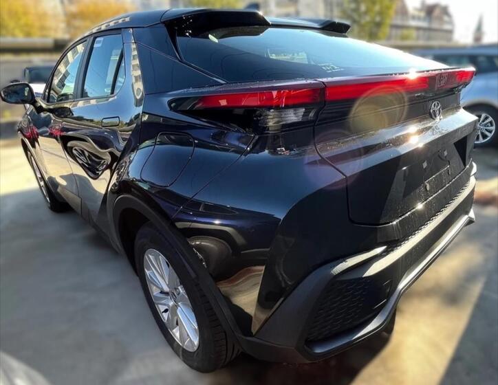 Toyota C-HR 5