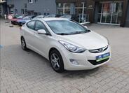 Hyundai Elantra 1