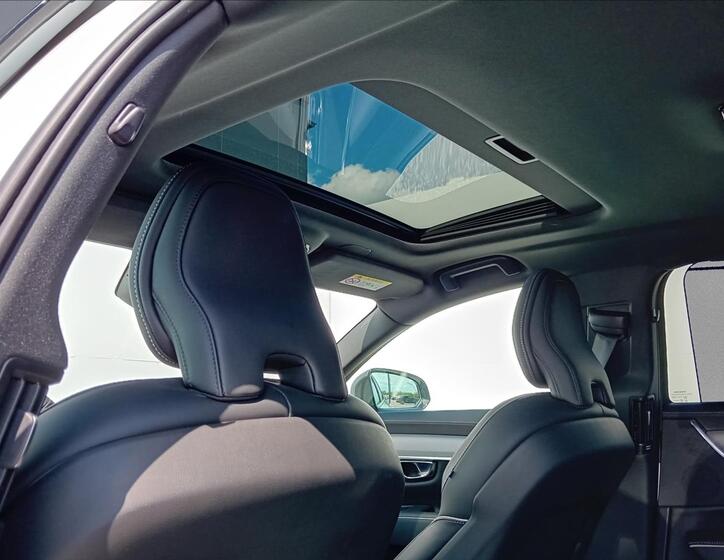 Volvo S90 15