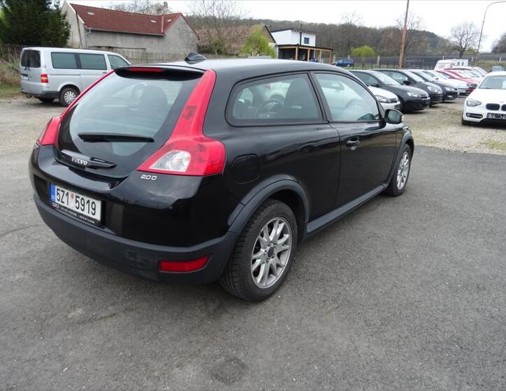 Volvo C30 4