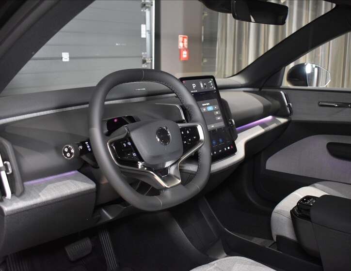 Volvo EX30 16