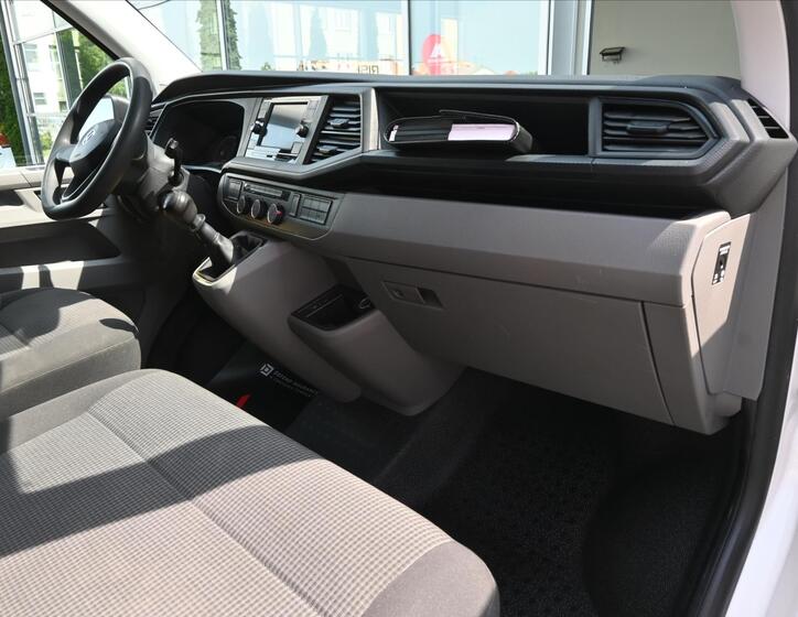 Volkswagen Transporter 11