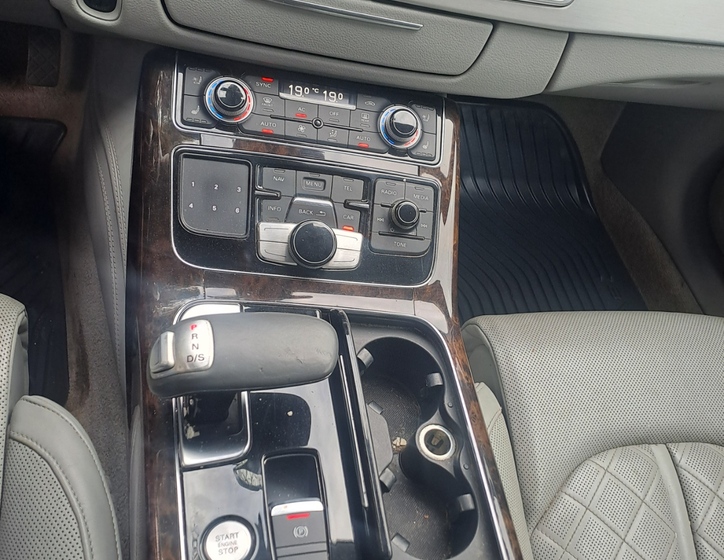 Audi A8 15