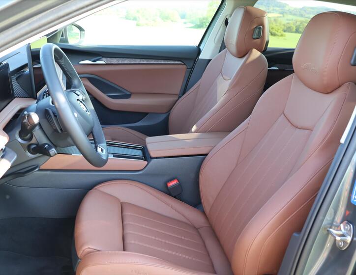 Škoda Superb 14
