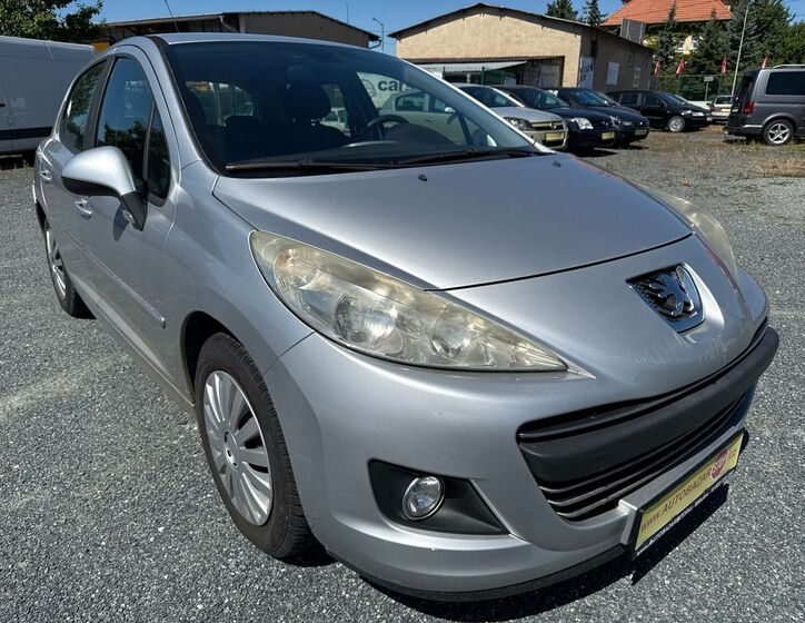 Peugeot 207 1