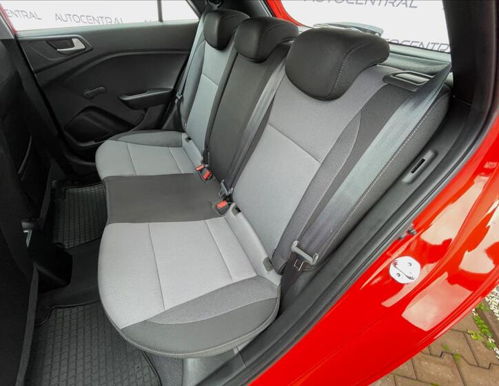 Hyundai i20 21