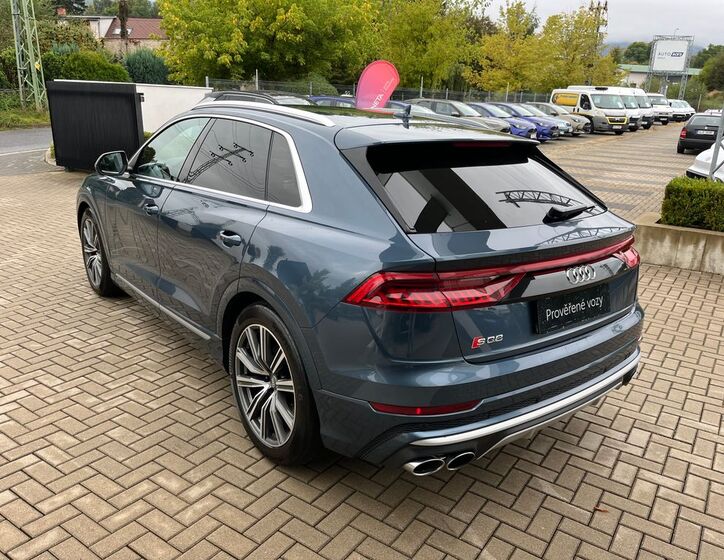 Audi SQ8 4