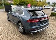 Audi SQ8 4