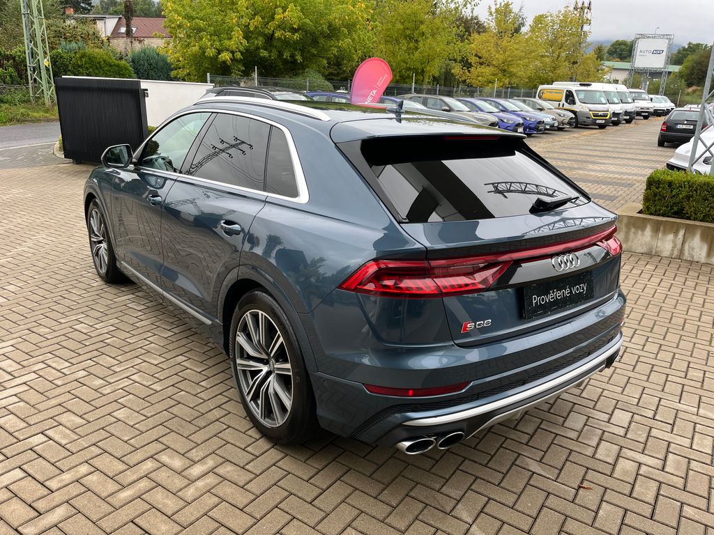 Audi SQ8