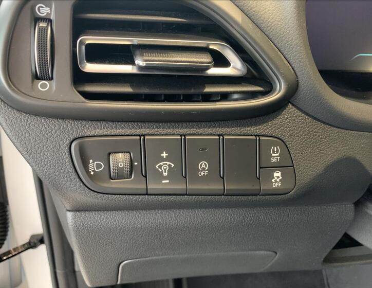 Hyundai i30 27