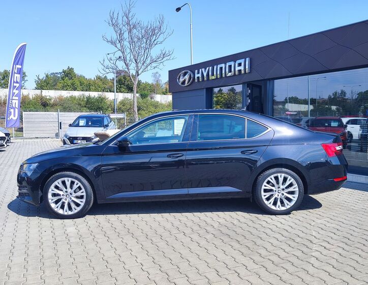 Škoda Superb 8