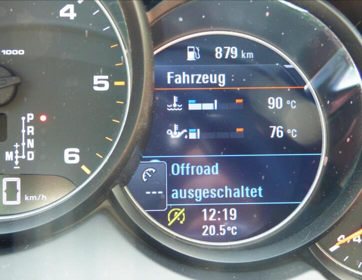 Porsche Cayenne 23