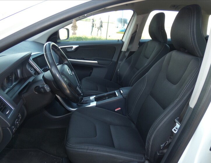 Volvo XC60 10