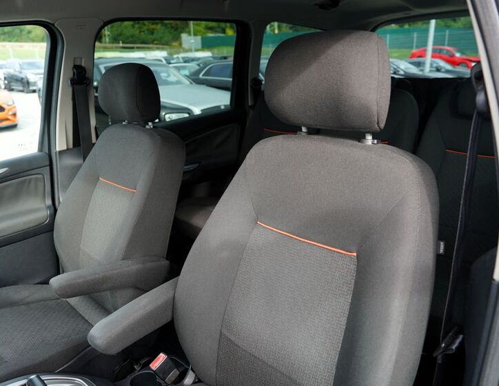 Ford Galaxy 23