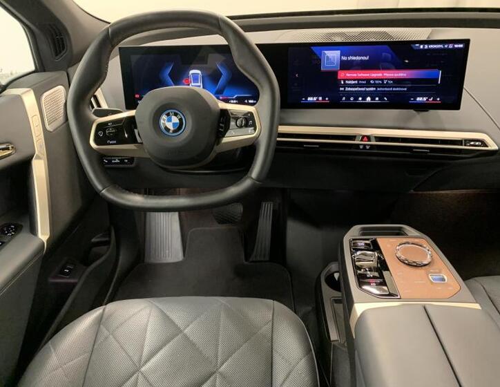 BMW iX 9