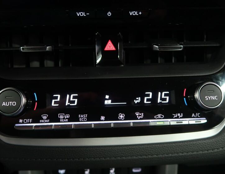 Toyota Corolla Cross 21