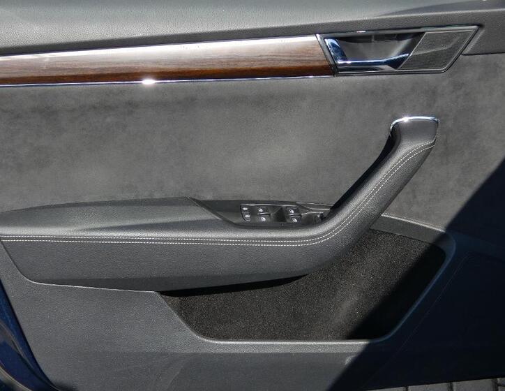 Škoda Superb 8