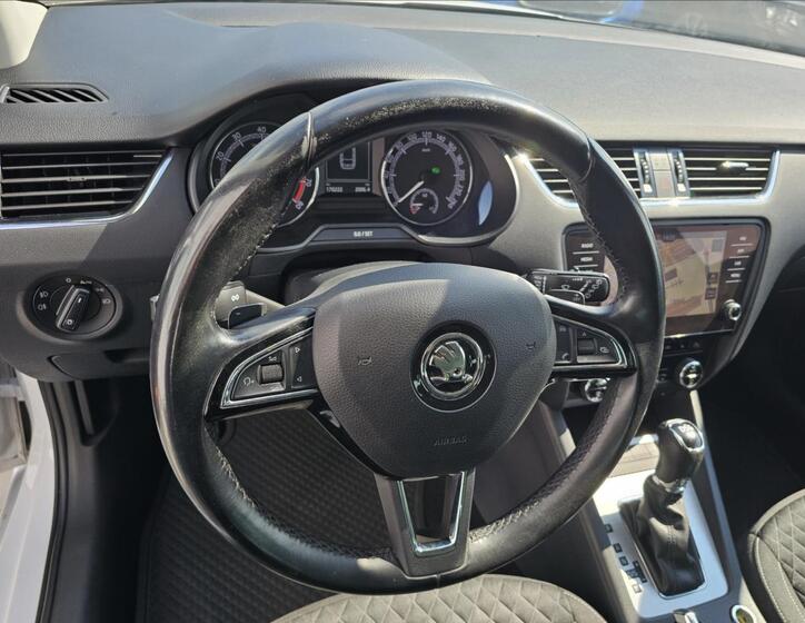 Škoda Octavia 12