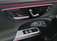 Mercedes-Benz Třídy E 12