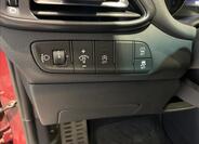 Hyundai i30 25
