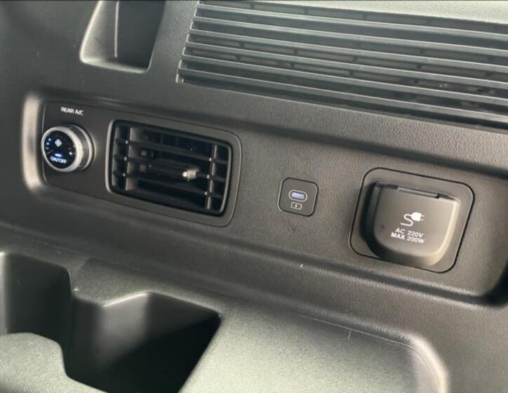 Hyundai Santa Fe 48