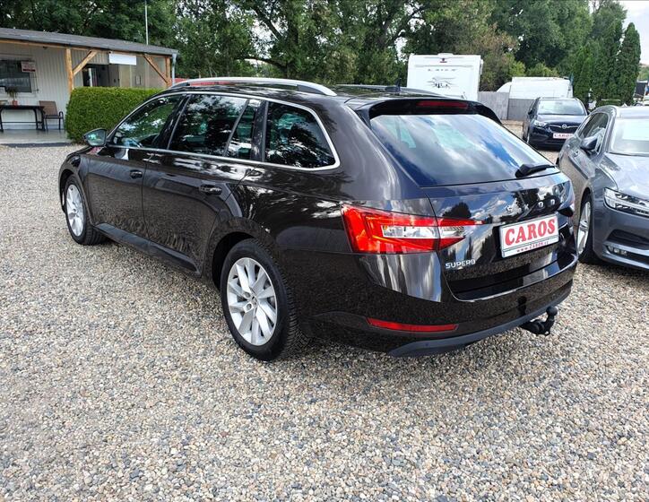 Škoda Superb 5