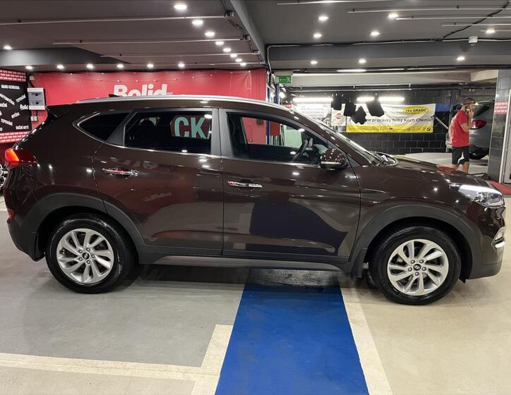 Hyundai Tucson 7