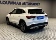 Mercedes-Benz GLA 13