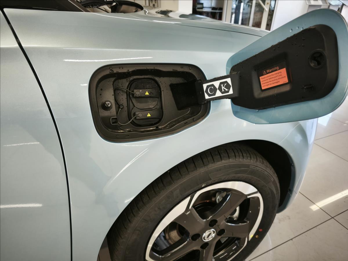 Dongfeng Box