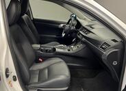Lexus CT 200h 7