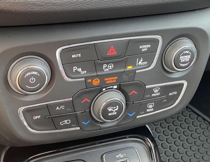 Jeep Compass 24