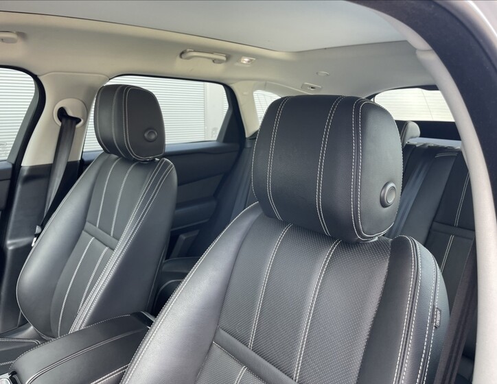 Land Rover Range Rover Velar 23