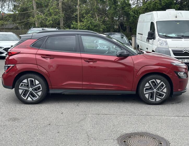 Hyundai Kona 7