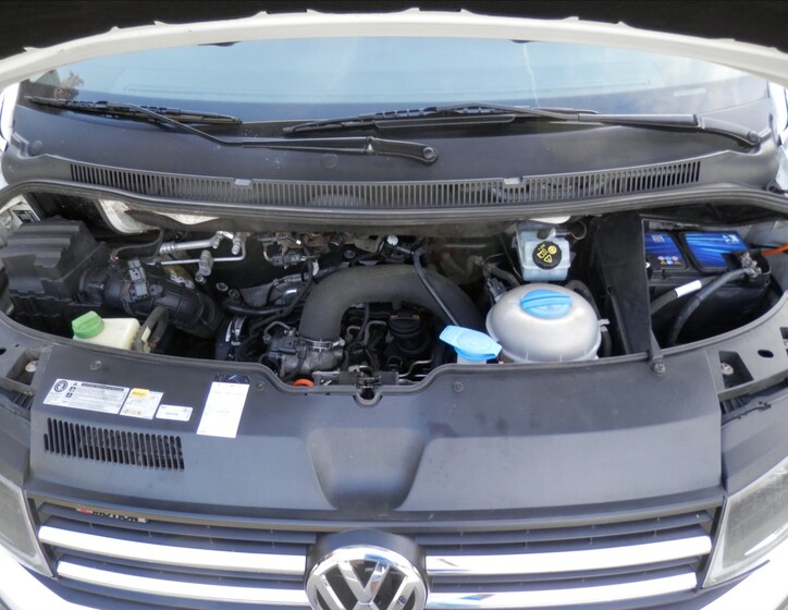 Volkswagen Multivan 22