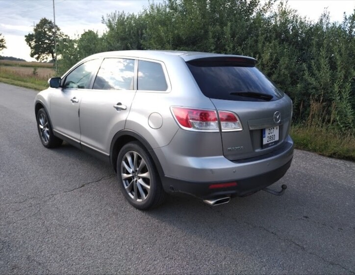 Mazda CX-9 4